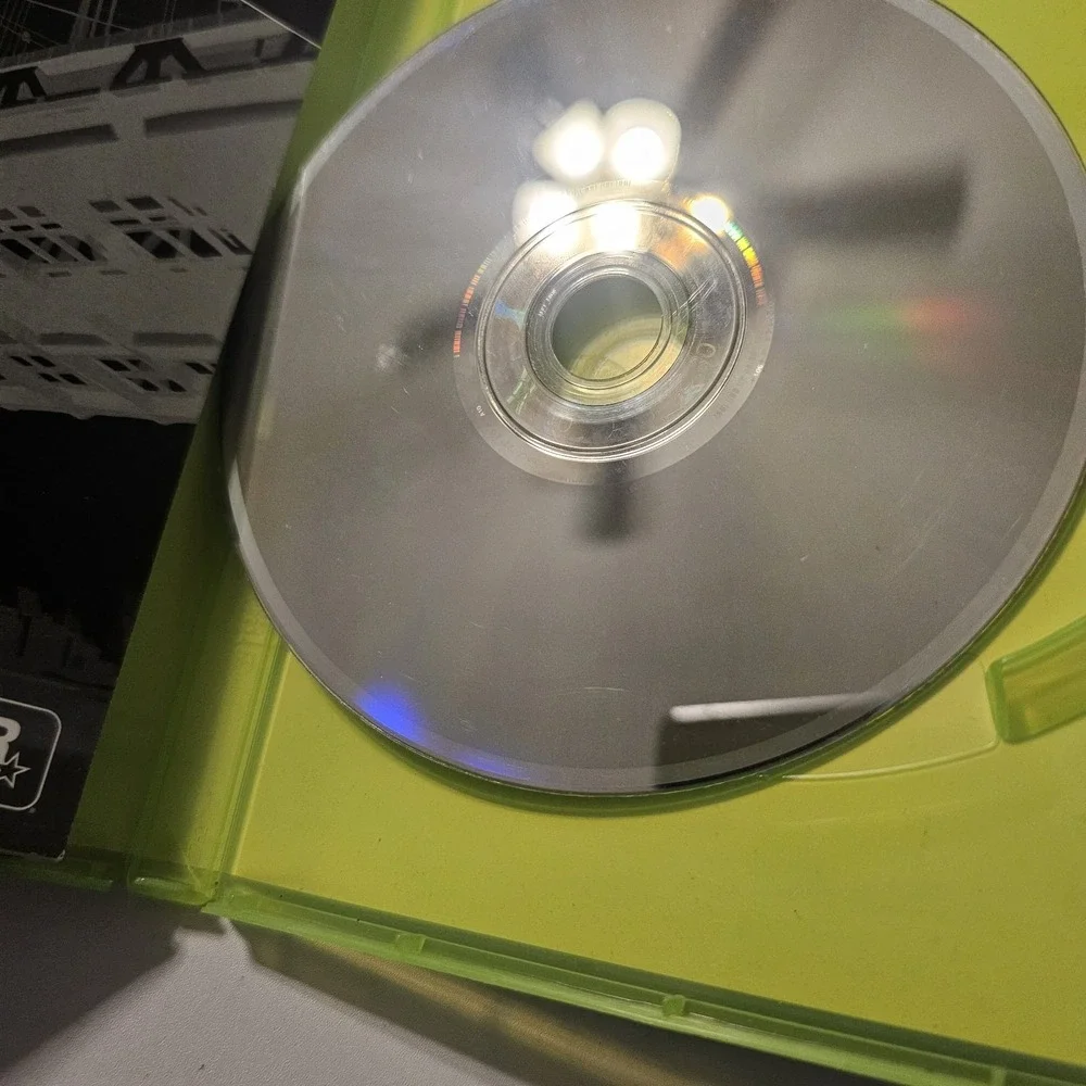 Grand Theft‎ Auto IV (Xbox 360, 2008) With MAP